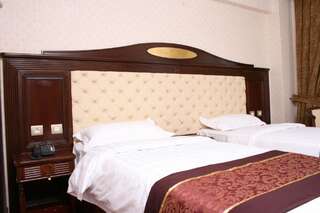 Отель Hestia Hotel Кэлэраши Двухместный номер с 2 отдельными кроватями-1